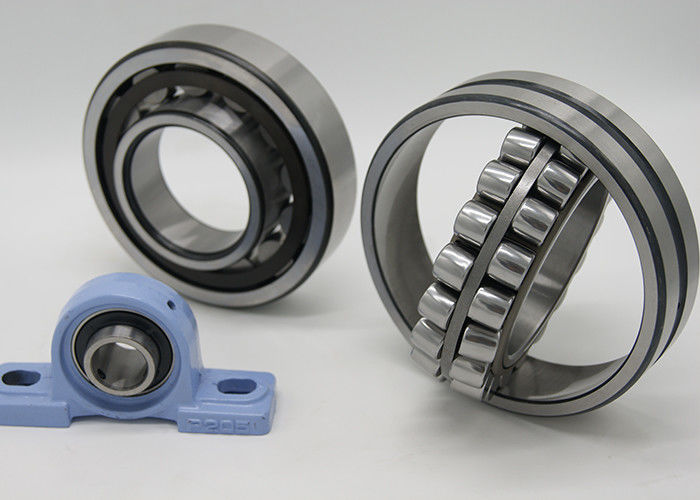 SKF NTN NSK 22205 taille sphérique 25*52*18 de roulement à rouleaux 22206 22207