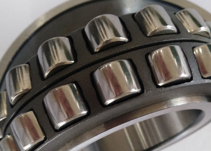Roulement à rouleaux sphérique de la dureté HRC58-62 22211 en laiton, taille en acier 55*100*25 de cage